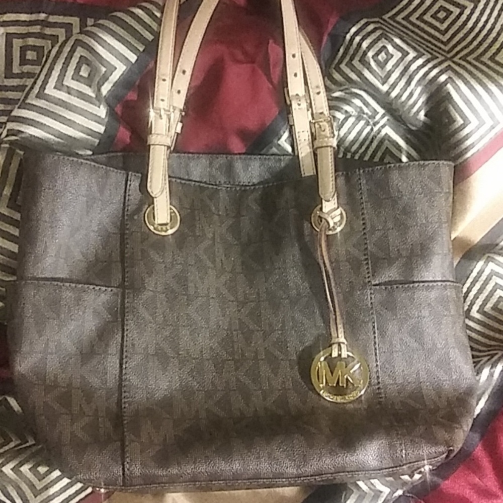 Michael Kors purse